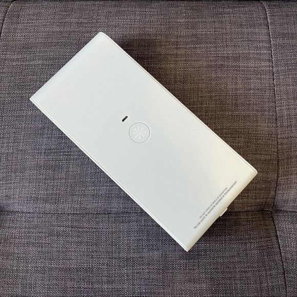 Tech Candy UV Sanitizer in Light Mint - Picture 4 of 6